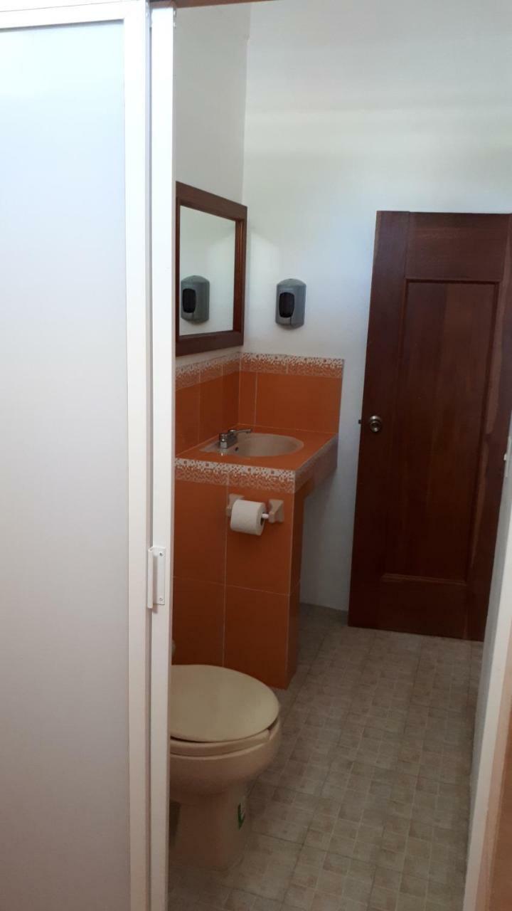 Hotel Alebrijes San Pedro Pochutla Kültér fotó